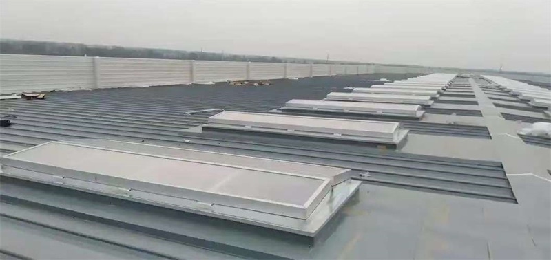 三角型电动采光排烟天窗