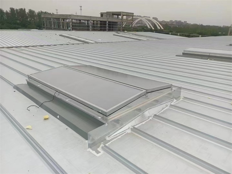 三角型电动采光排烟天窗