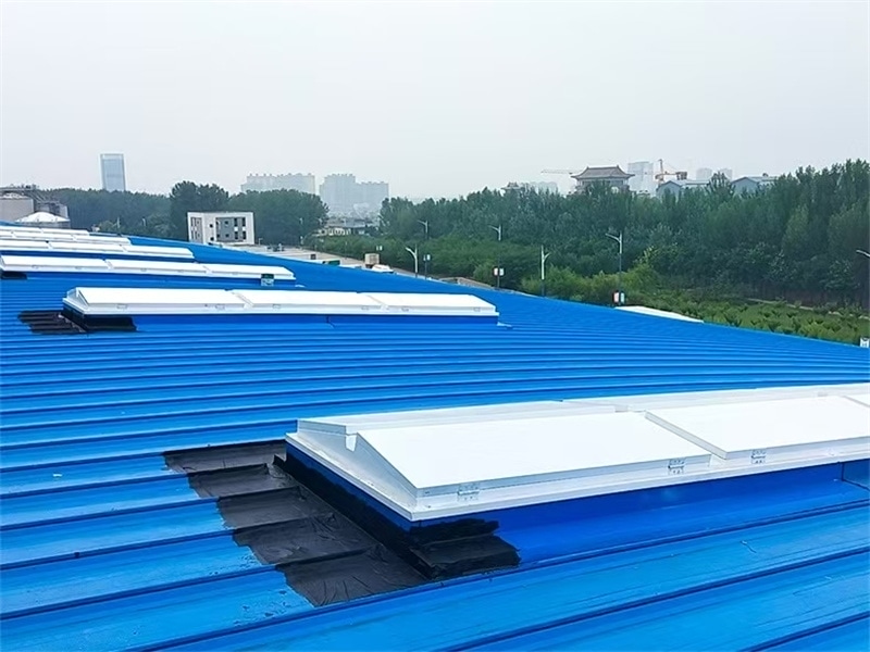 三角型电动采光排烟天窗